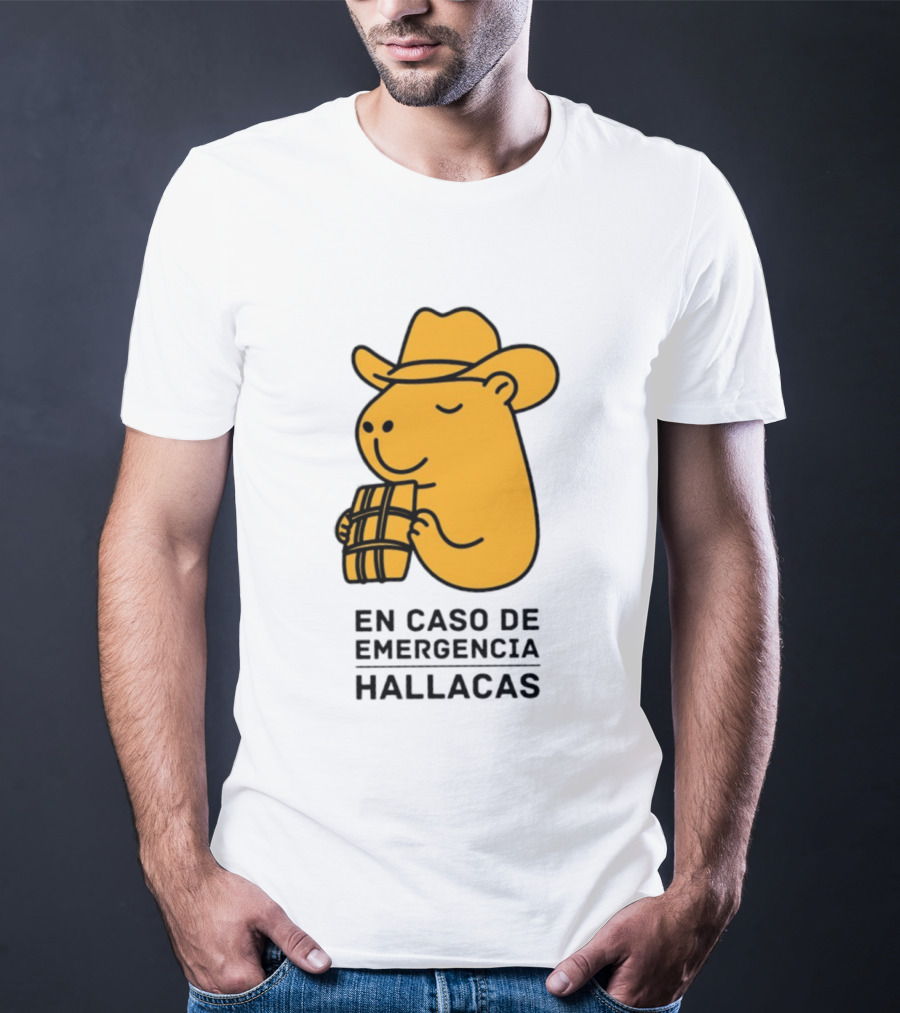 En Caso De Emergencia Hallacas Capybara Cowboy Hat T-Shirt