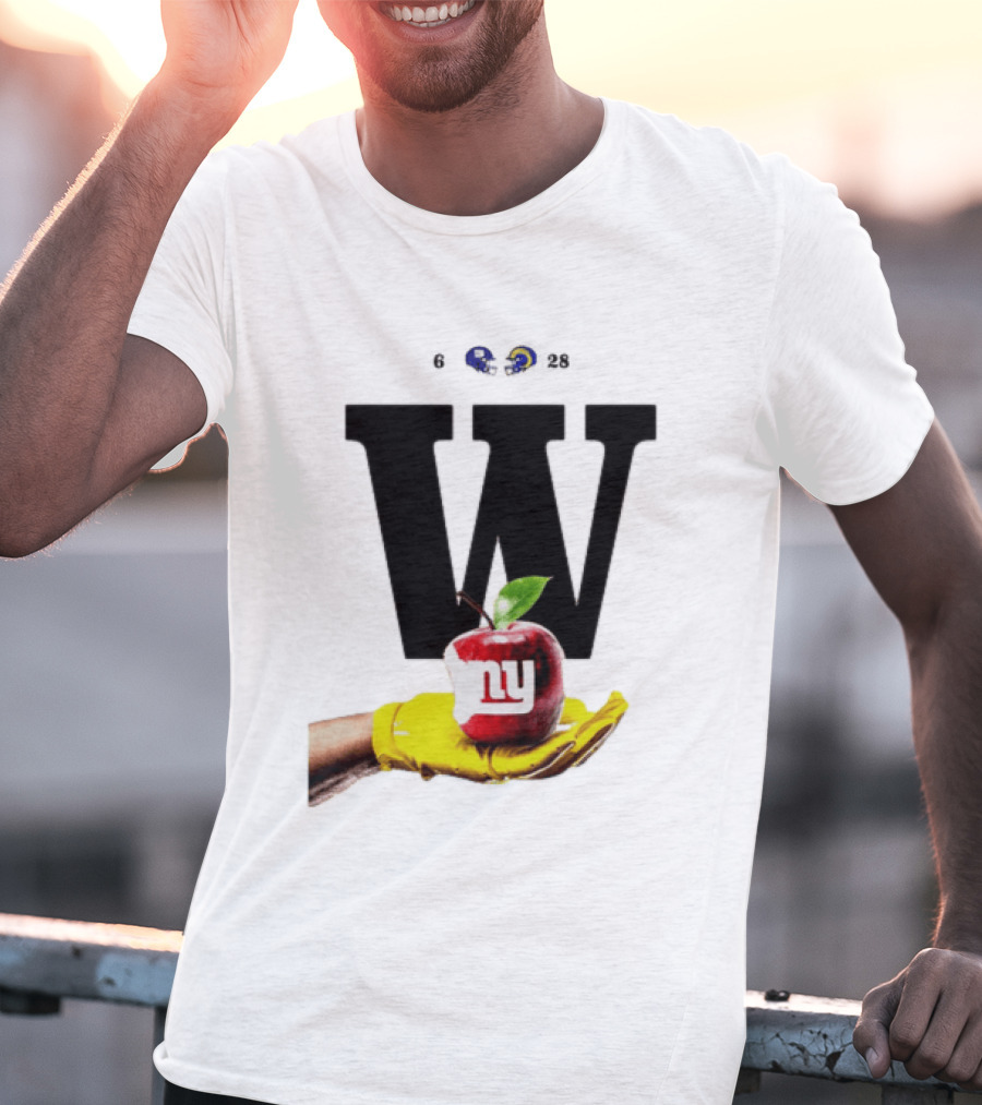 Los Angeles Rams W Over New York Giants Big Apple Victory T-Shirt