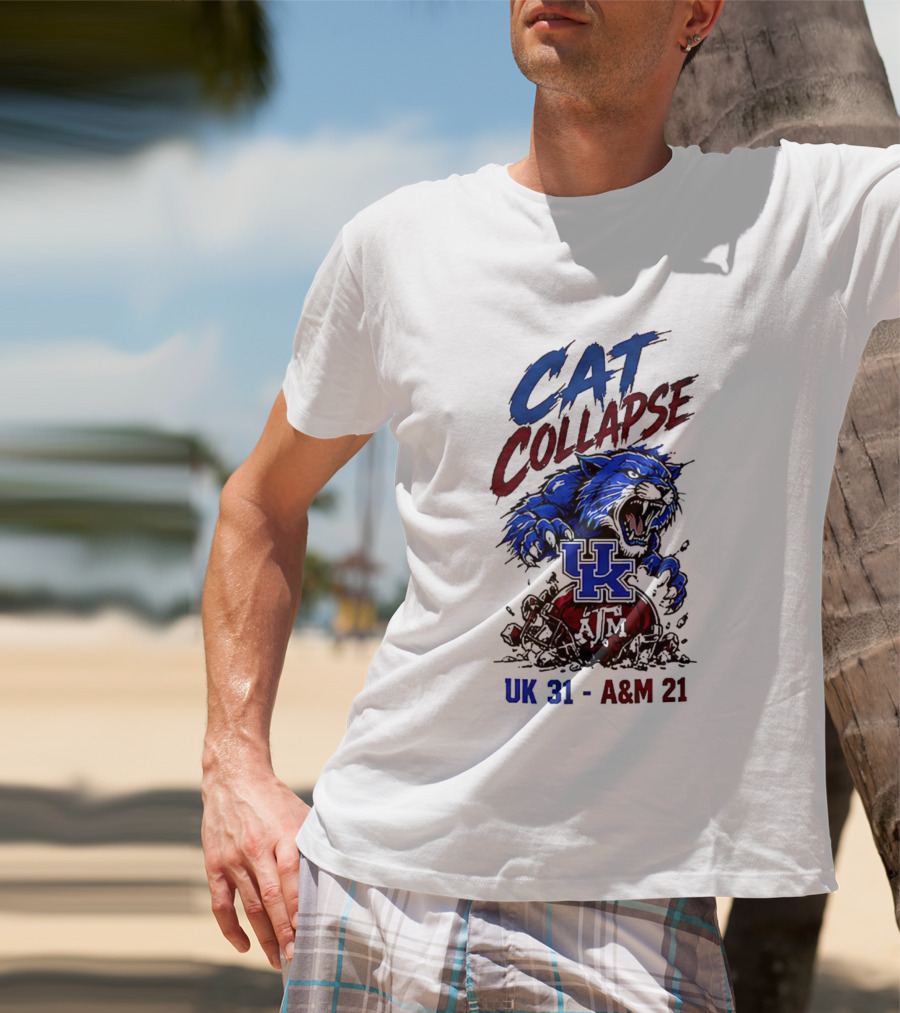 Cat Collapse UK Wildcats Crushing A&M Helmet UK 31 A&M 21 T-Shirt