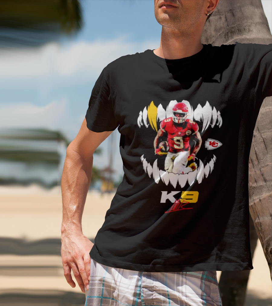 Kansas City Chiefs K9 Kenneth Walker III Football Teeth T-Shirt