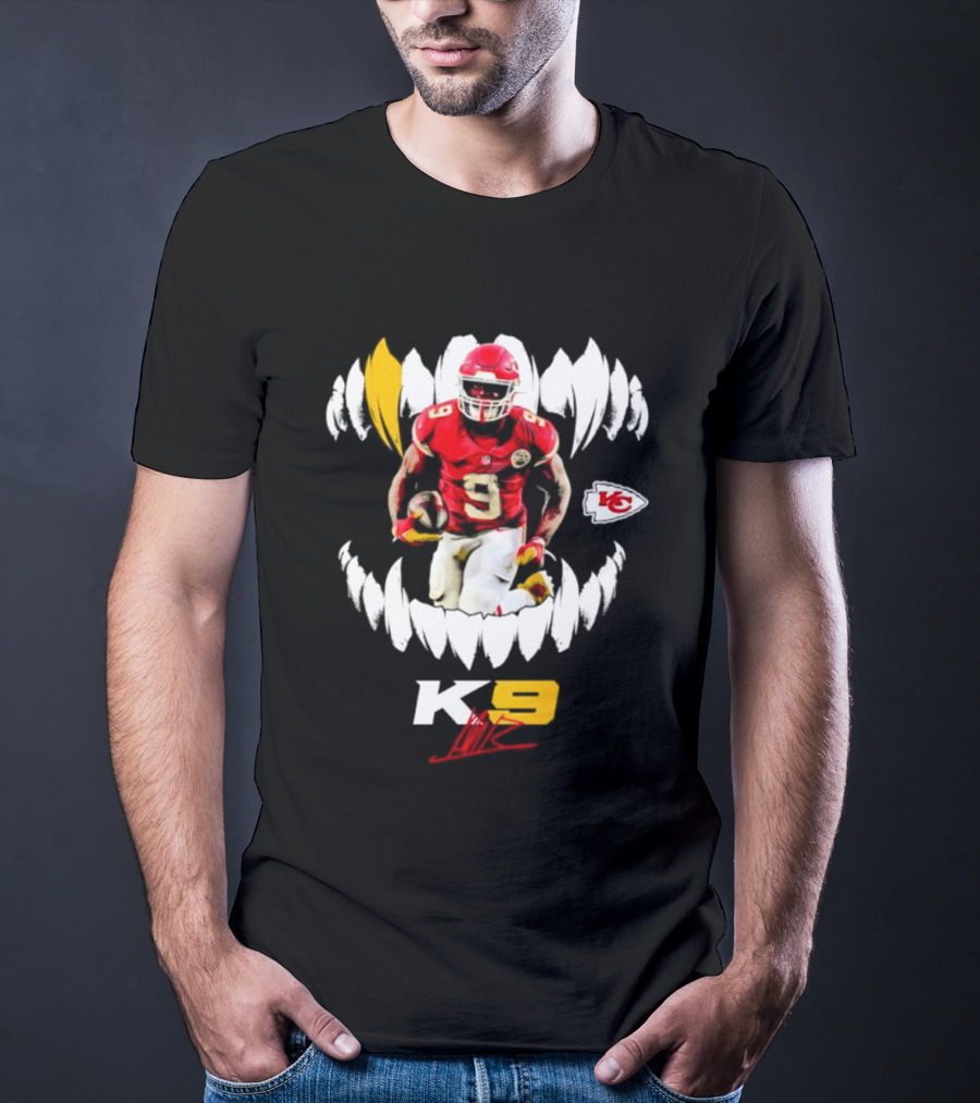 Kansas City Chiefs K9 Kenneth Walker III Football Teeth T-Shirt