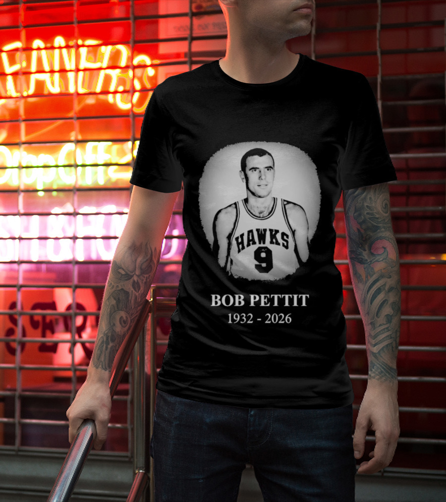 Hawks Number 9 Bob Pettit 1932 2026 T-Shirt