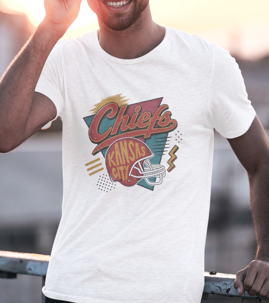 Kansas City Chiefs Game Day Retro Helmet T-Shirt