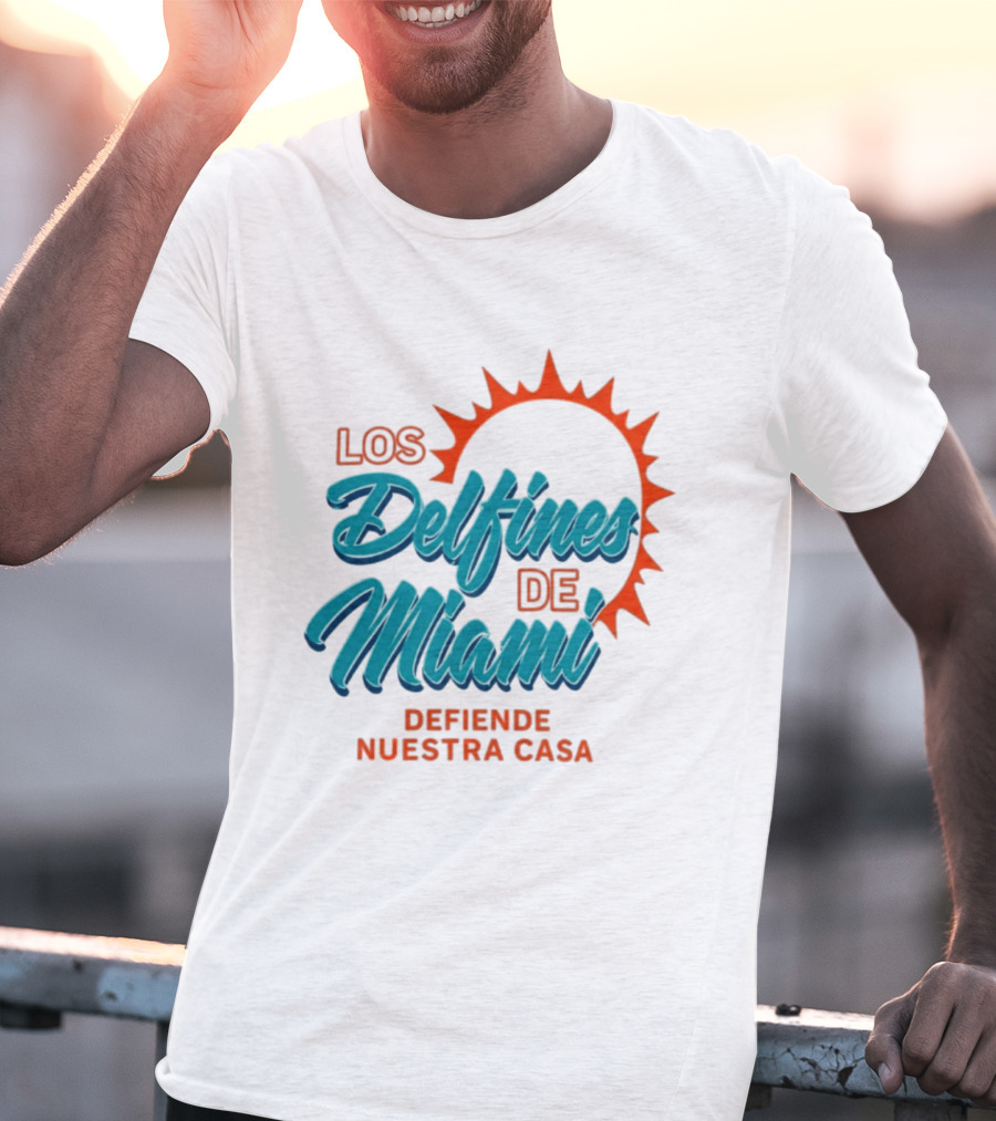 Los Delfines De Miami Defiende Nuestra Casa Solar T-Shirt