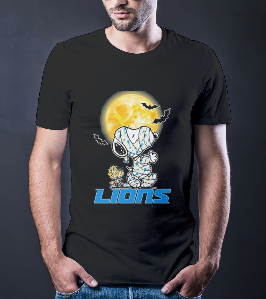 Detroit Lions Snoopy Halloween 2026 Full Moon Bat Holiday T-Shirt