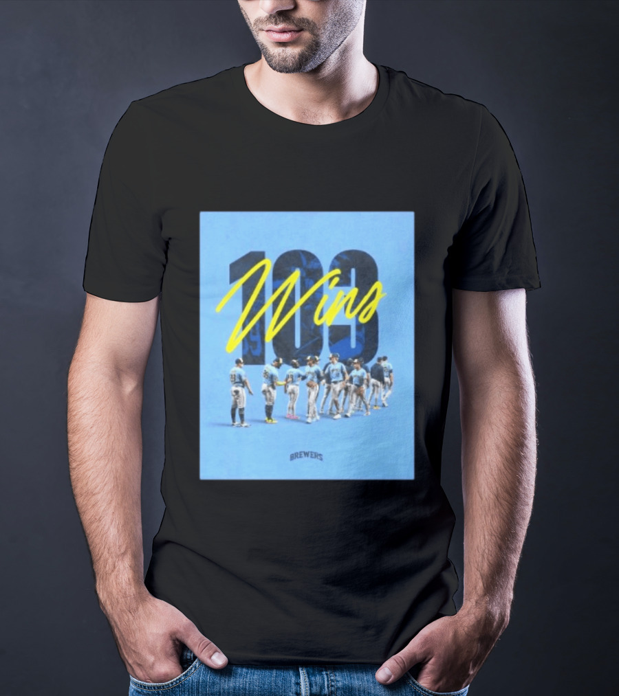 Milwaukee Brewers 103 Wins Celebration Team Huddle T-Shirt