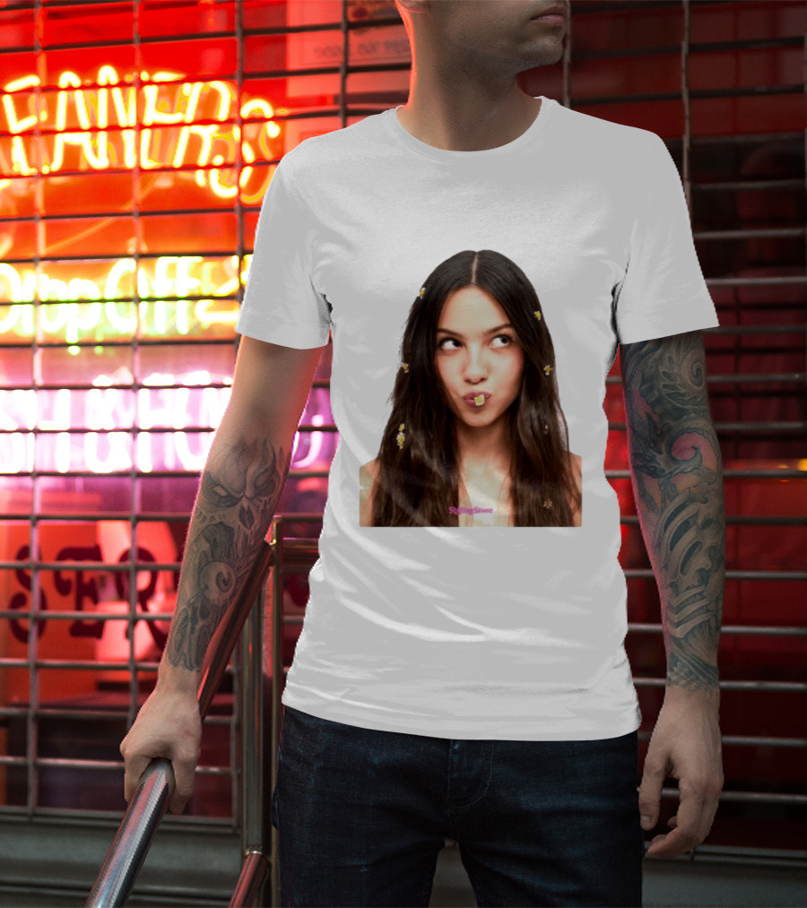 Olivia Rodrigo Rolling Stone Digital Exclusive Photo With Daisy Accents T-Shirt