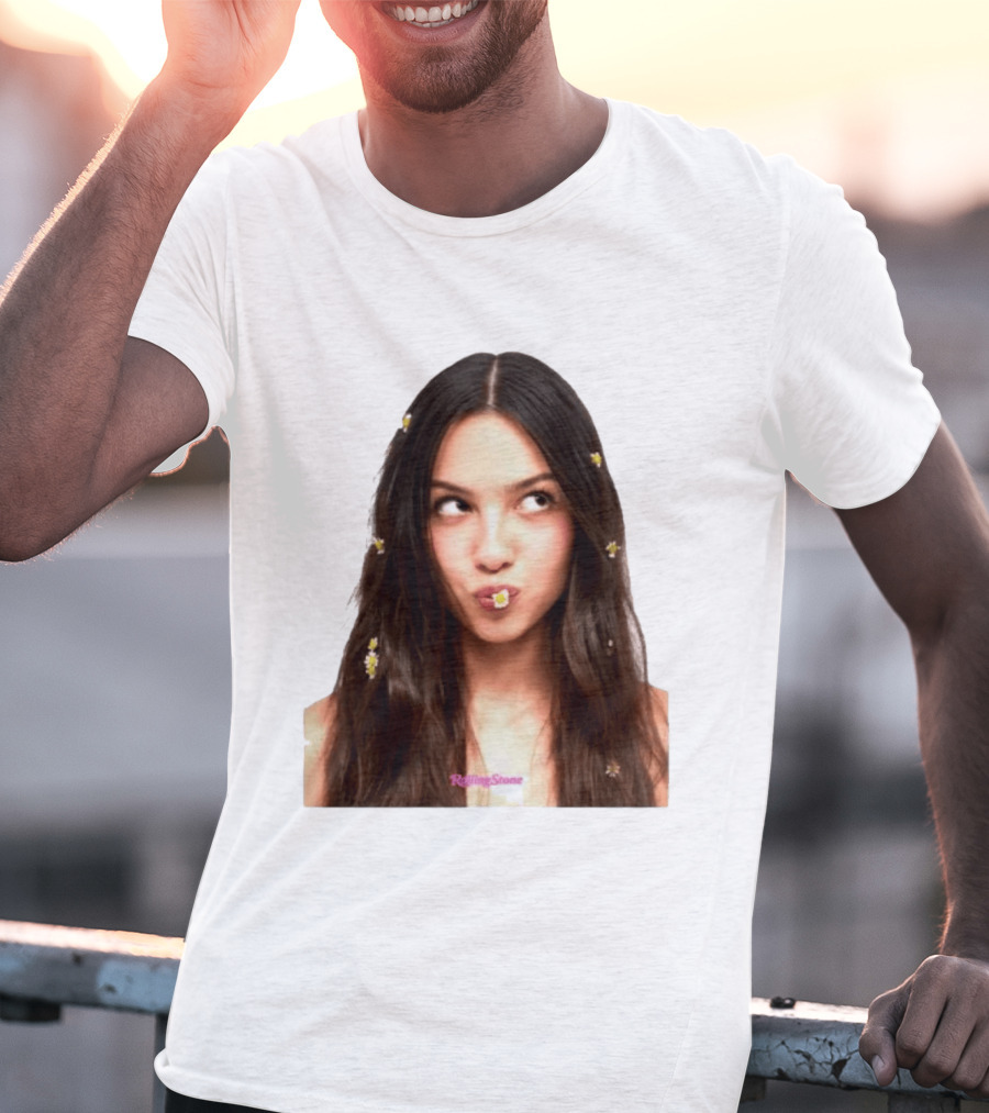 Olivia Rodrigo Rolling Stone Digital Exclusive Photo With Daisy Accents T-Shirt