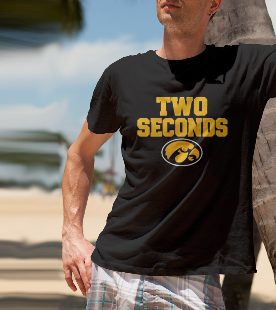 Iowa Hawkeyes Two Seconds Game Winning Final Play NCAA 2026 T-Shirt