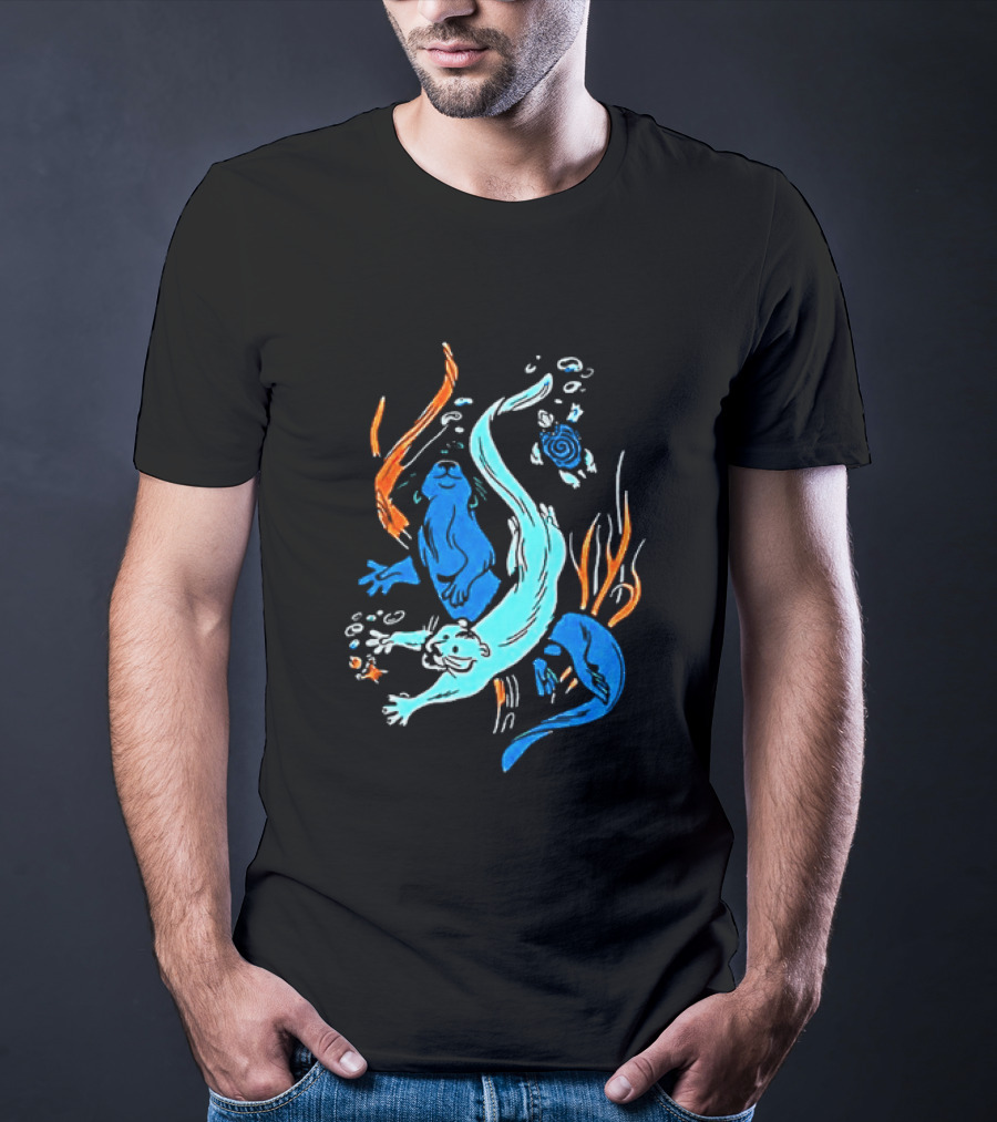 Swimming Otters Sea Life Ocean Nature Wildlife Playful Underwater Scene T-Shirt