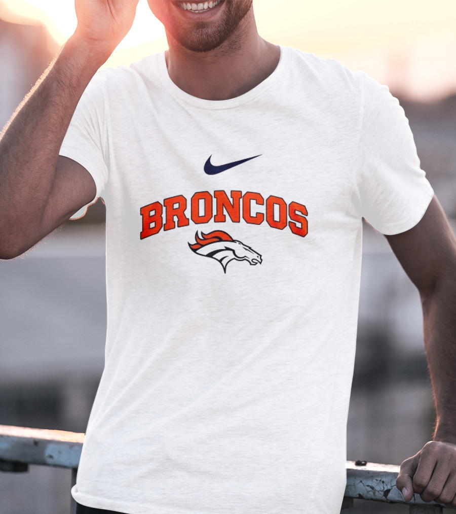 Denver Broncos Make Washington Grateful Again Game Day Nike Broncos Horsehead T-Shirt