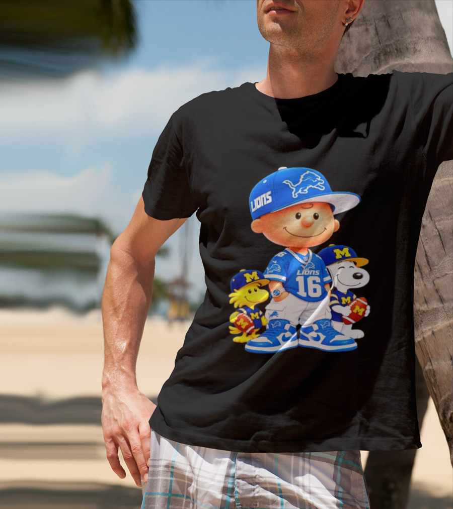 Charlie Brown Snoopy Woodstock Detroit Lions Michigan Wolverines Football Fan 16 T-Shirt