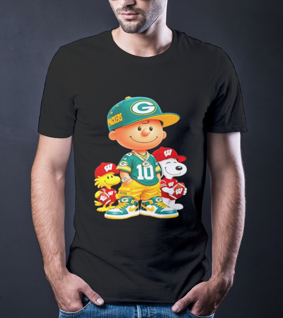 Charlie Brown Snoopy Woodstock Green Bay Packers Wisconsin Badgers Sports Fan Gear T-Shirt