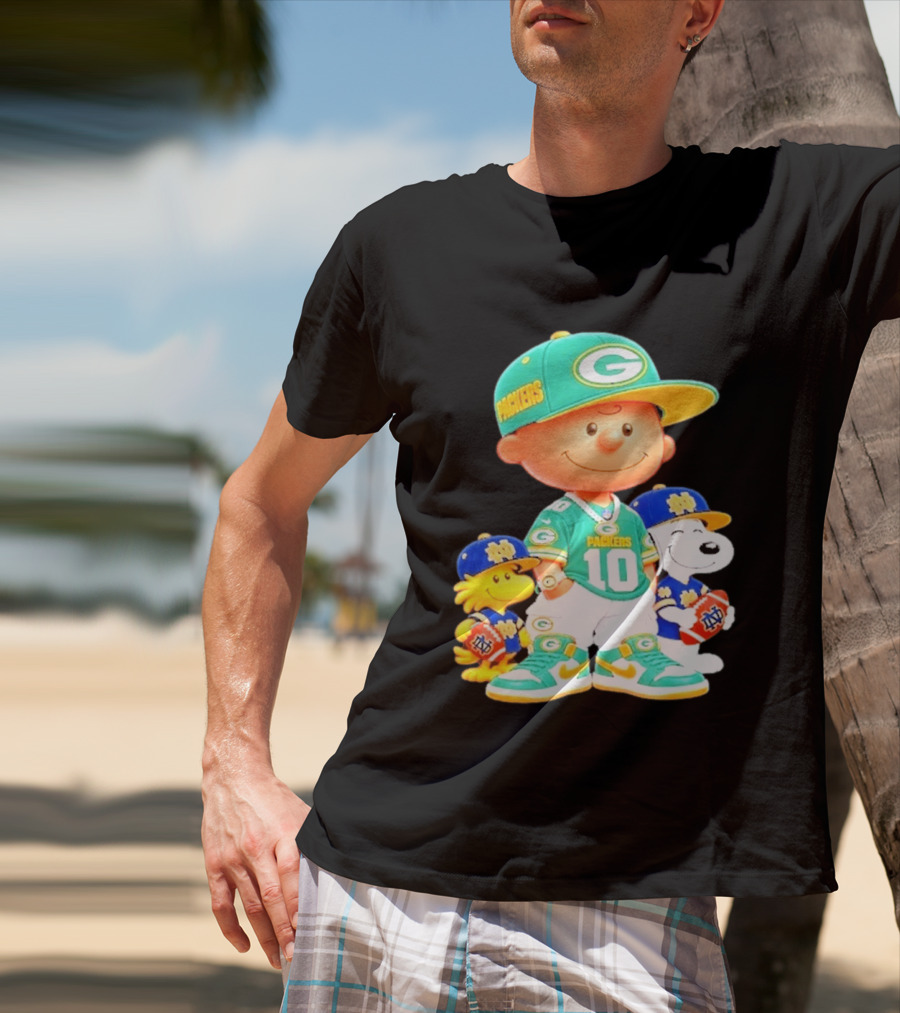 Peanuts Green Bay Packers Notre Dame Fighting Irish Football Characters Charlie Brown Snoopy Woodstock T-Shirt