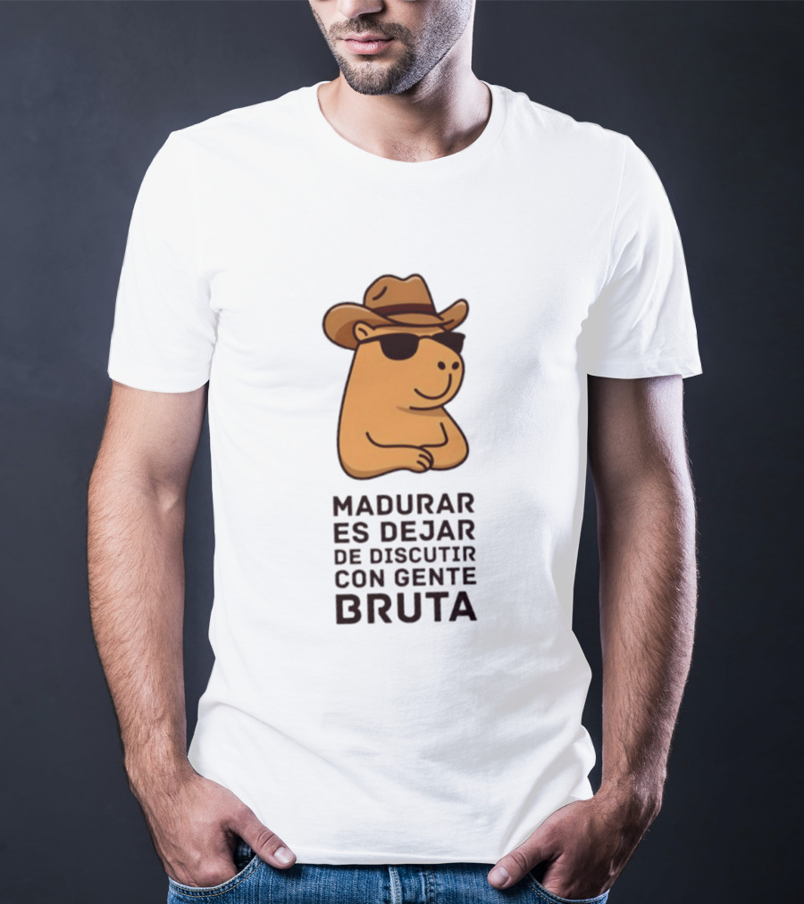 Capybara Madurar Es Dejar De Discutir Con Gente Bruta Cowgirl Hat Sunglasses T-Shirt