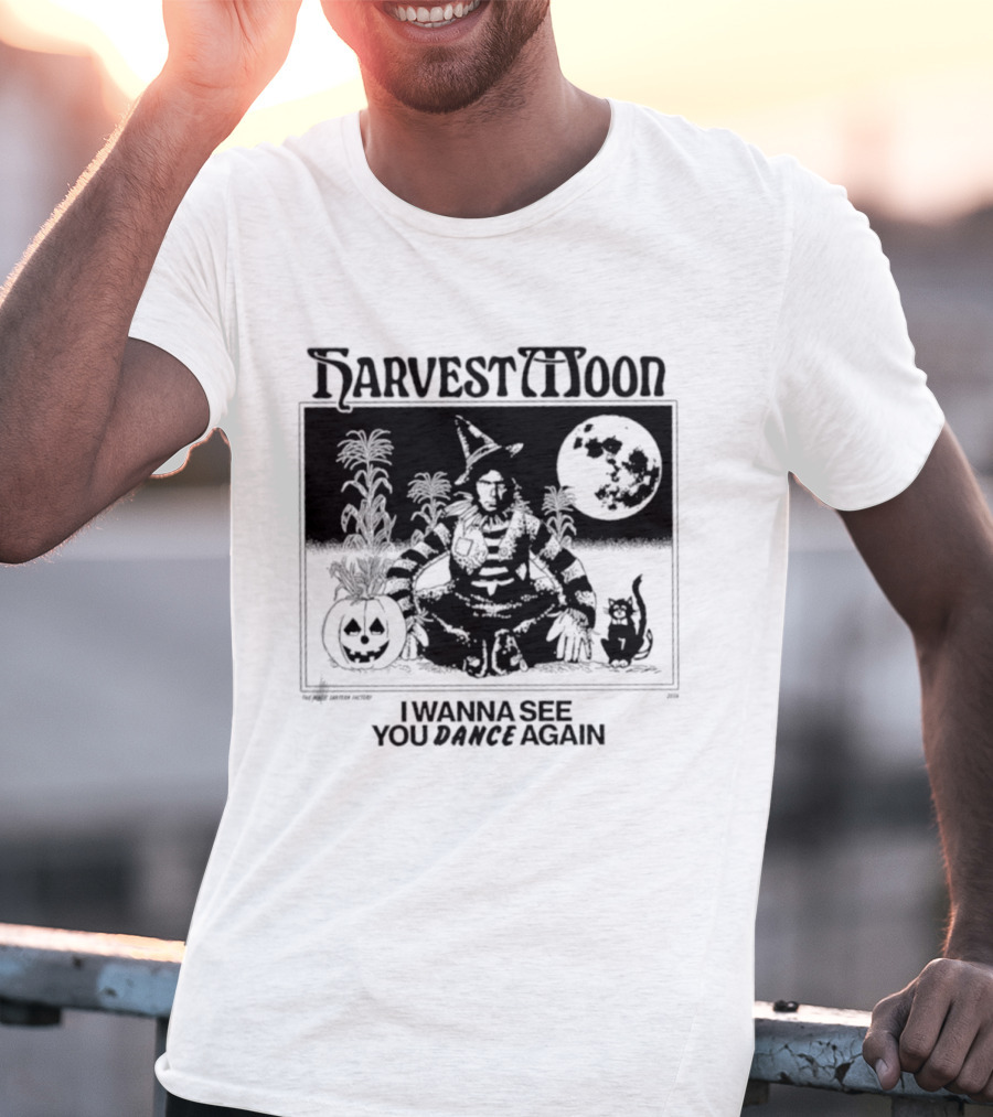 Harvest Moon I Wanna See You Dance Again Halloween Full Moon Pumpkin Cat Scene T-Shirt