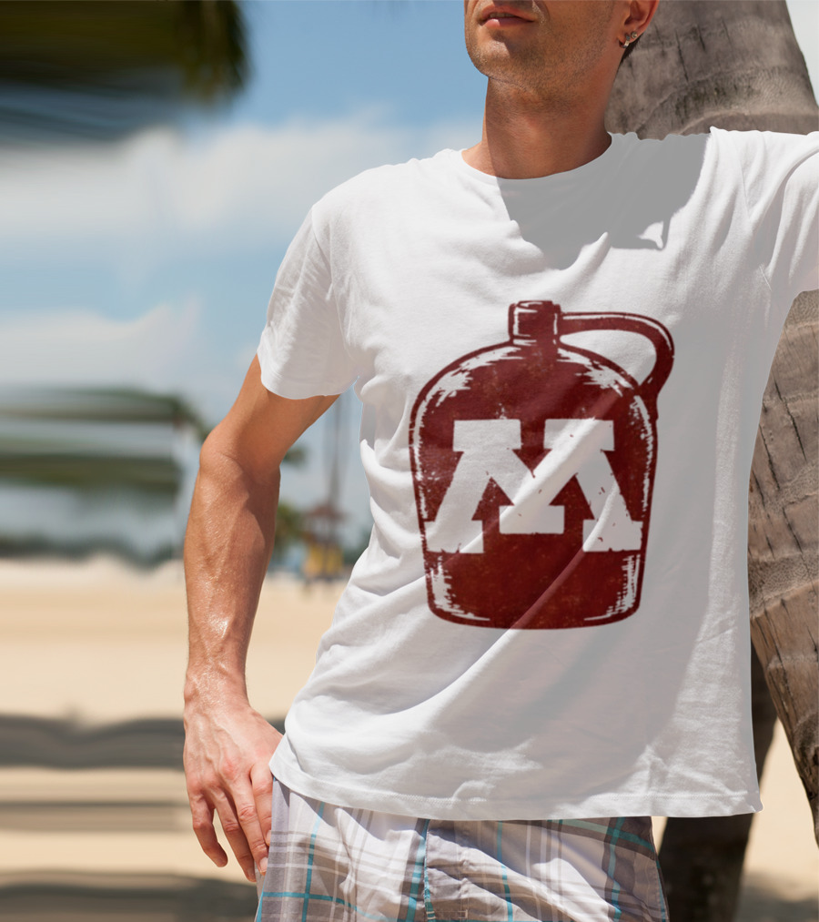 Minnesota Golden Gophers Football Jug M T-Shirt