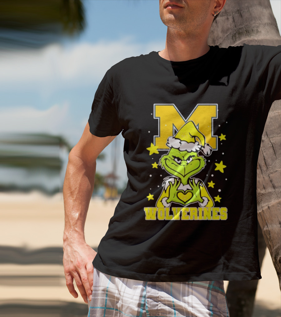 Michigan Wolverines Grinch Love Hands Christmas Football 2026 T-Shirt