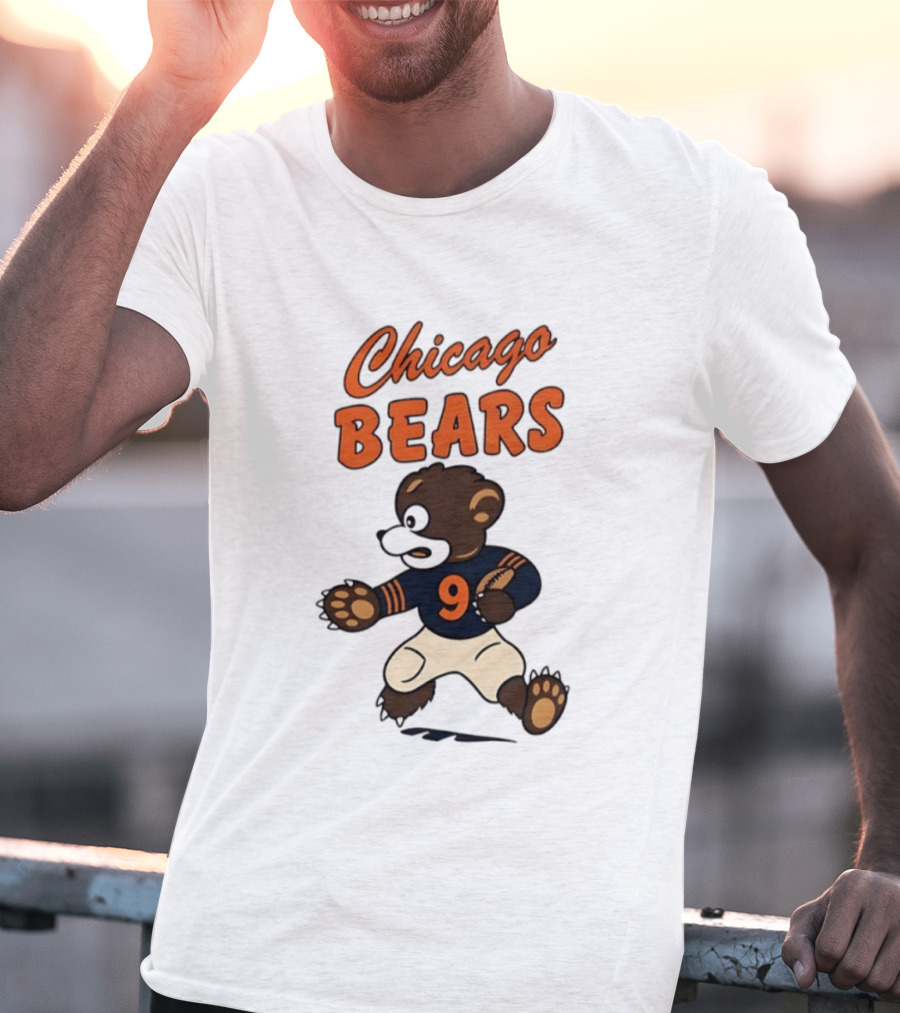 Chicago Bears Football Vintage Cartoon Bear Running Number 9 T-Shirt