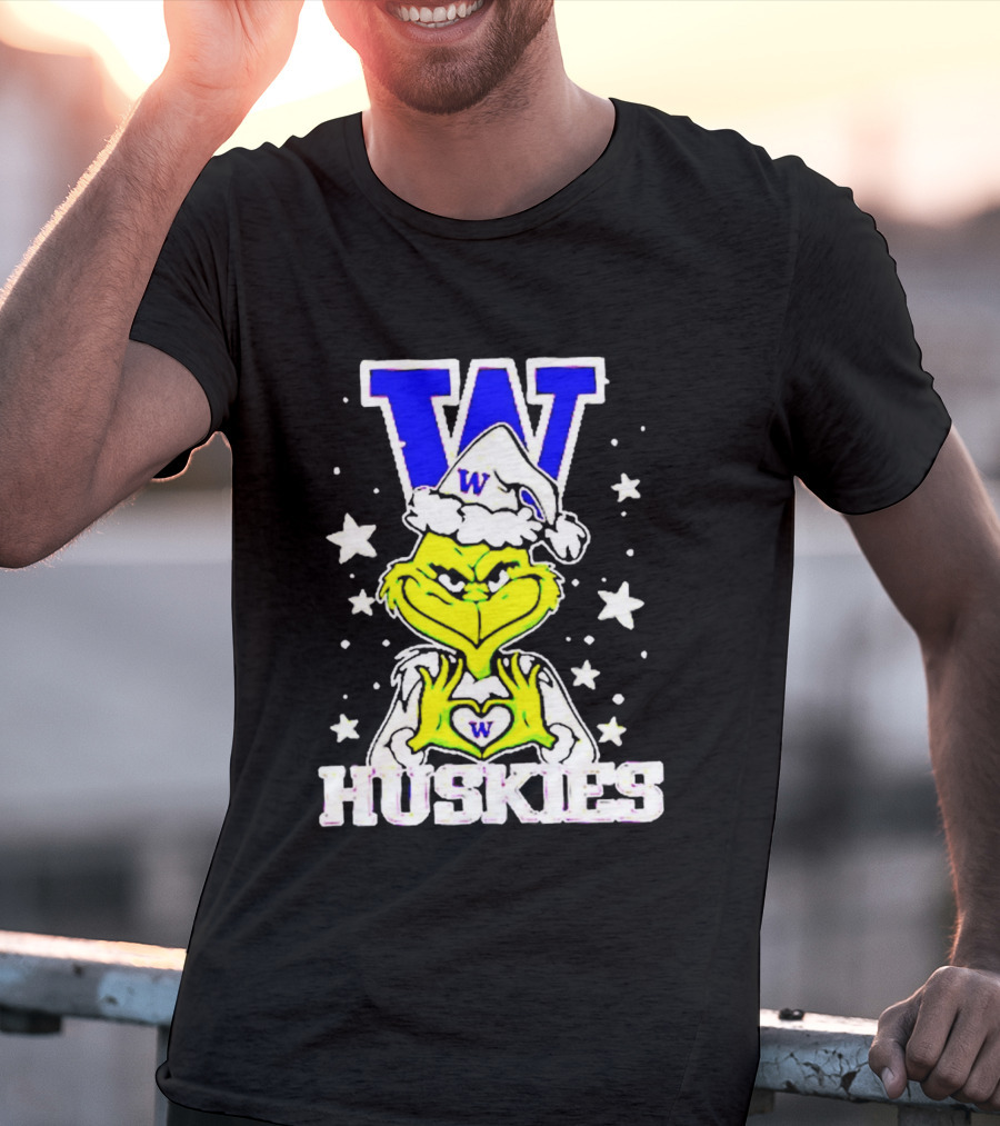Washington Huskies Grinch Santa Hat Christmas Heart Hands W Monogram T-Shirt