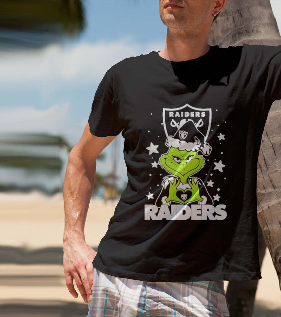 Las Vegas Raiders Grinch Love Hands Christmas Football 2026 T-Shirt