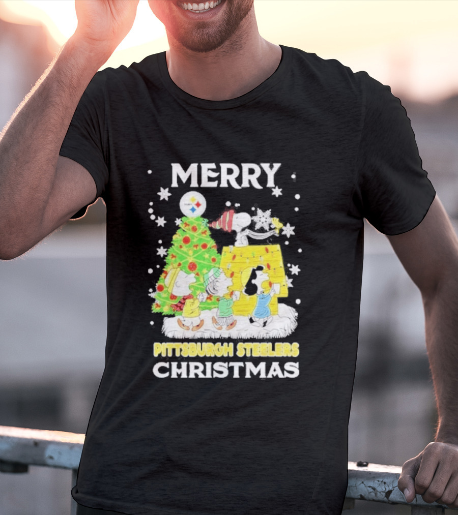 Merry Christmas 2026 Pittsburgh Steelers Peanuts Tree And Snoopy T-Shirt