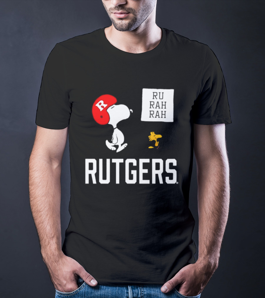 Snoopy Woodstock Rutgers Scarlet Knights Football Helmet R T-Shirt