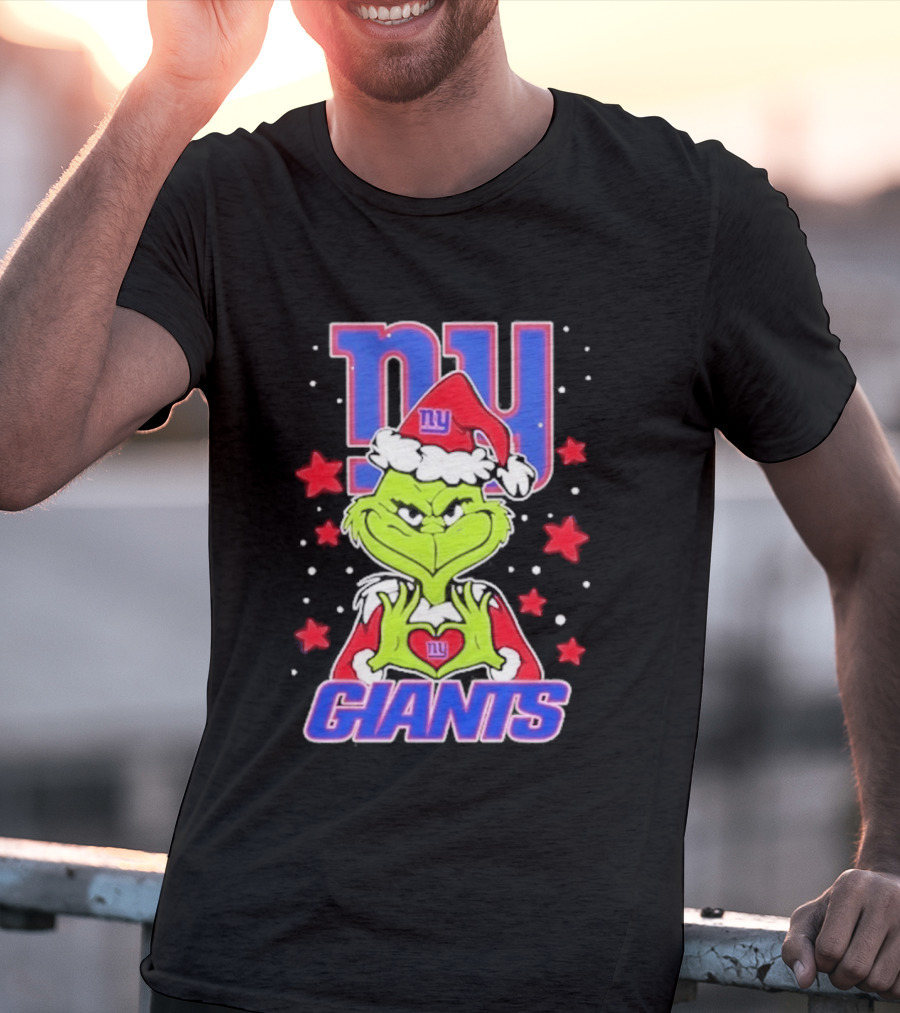 New York Giants Grinch Christmas Love Hands 2026 Football T-Shirt