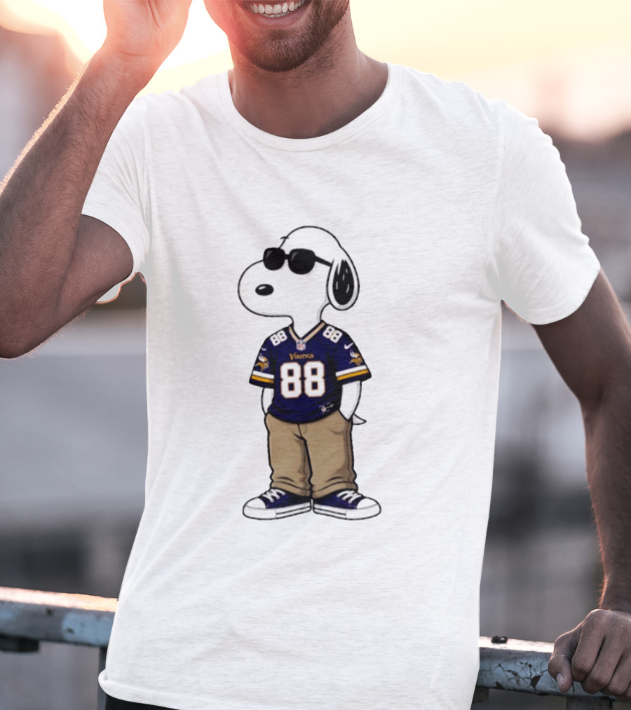 Snoopy 88 Vikings 2026 Football Sunglasses T-Shirt