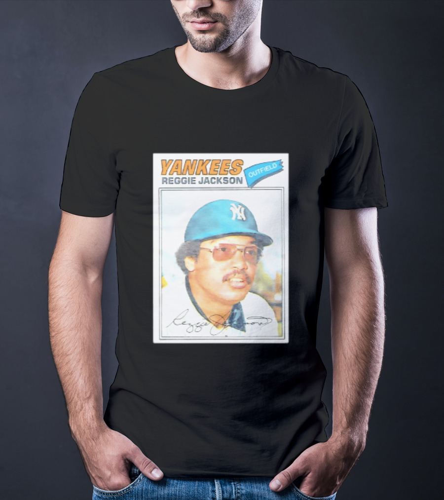 Yankees Reggie Jackson Outfield 1977 Topps Baseball Card T-Shirt