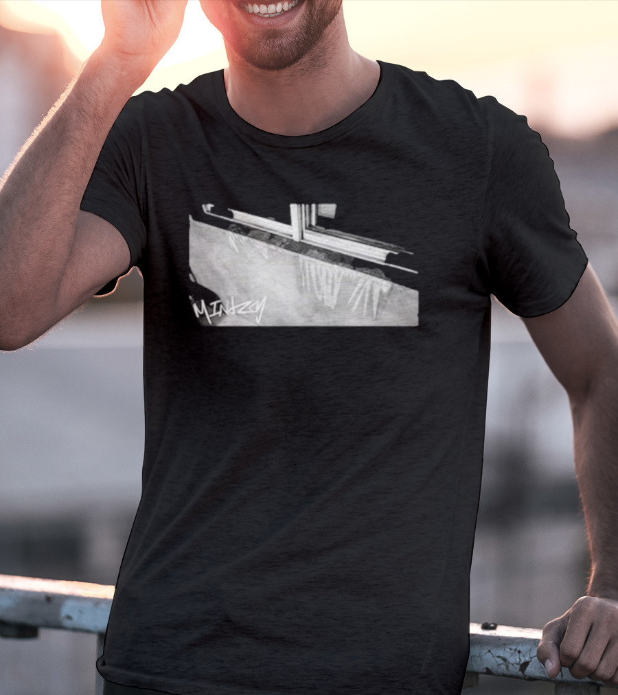 Mintzy Abstract Wall T-Shirt