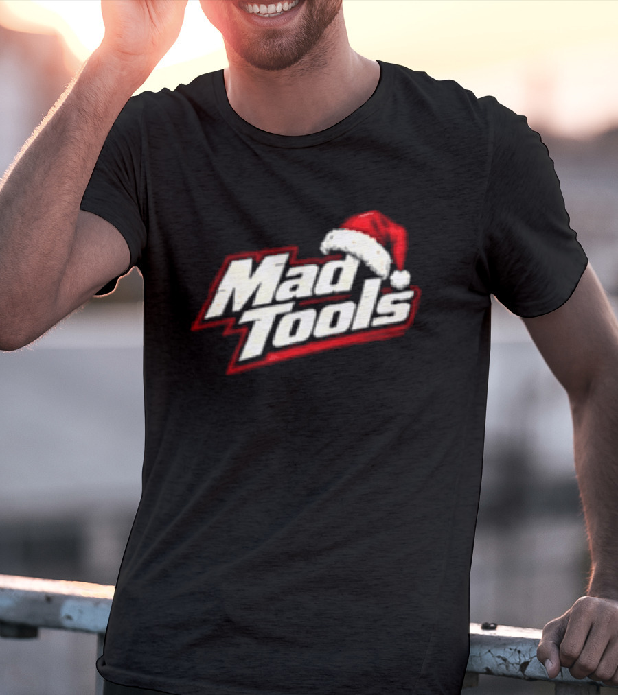 Mac Tools Christmas Santa Hat For Tool Lovers T-Shirt