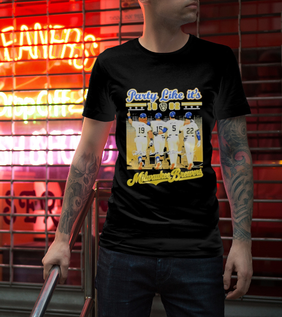 Party Like It's 1982 Milwaukee Brewers City Skyline Signatures T-Shirt