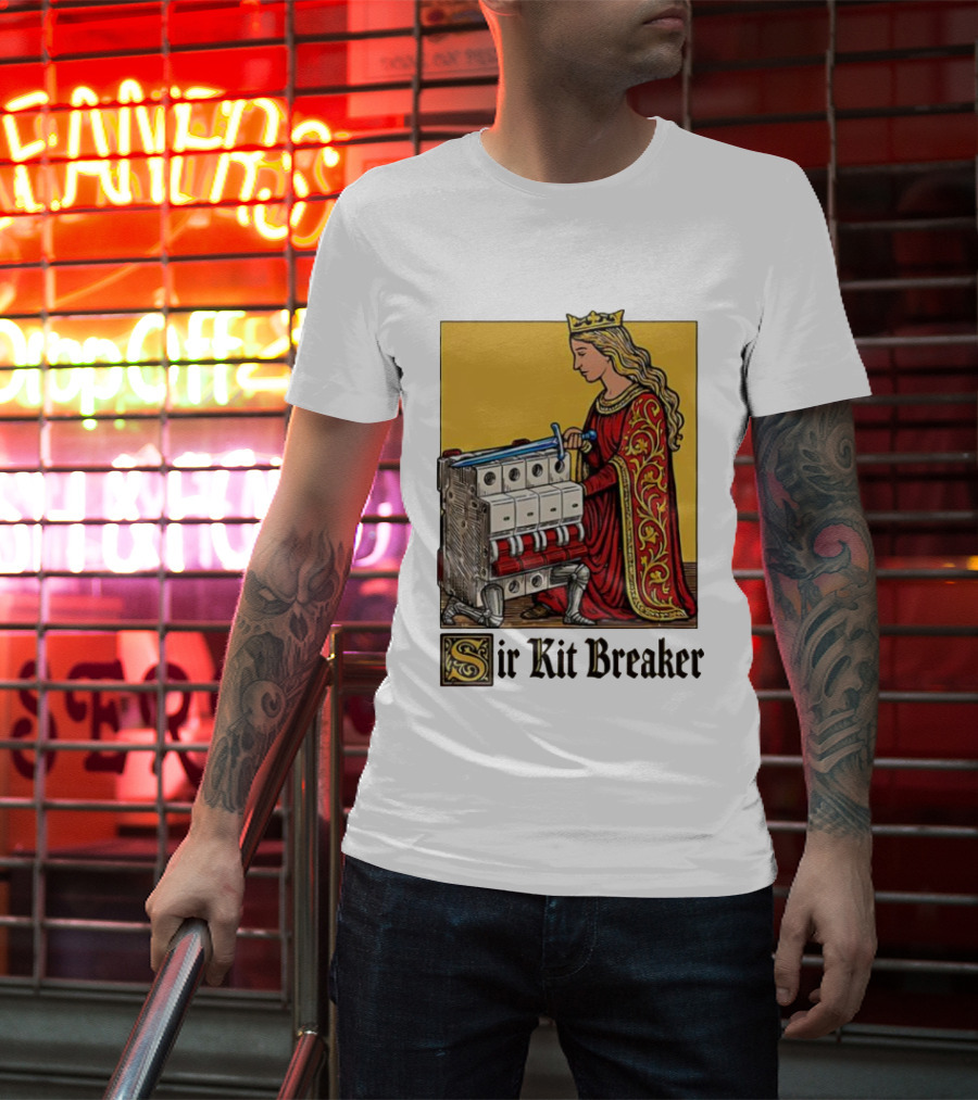 Sir Kit Breaker Queen Of Swords Knight Tarot Crown T-Shirt