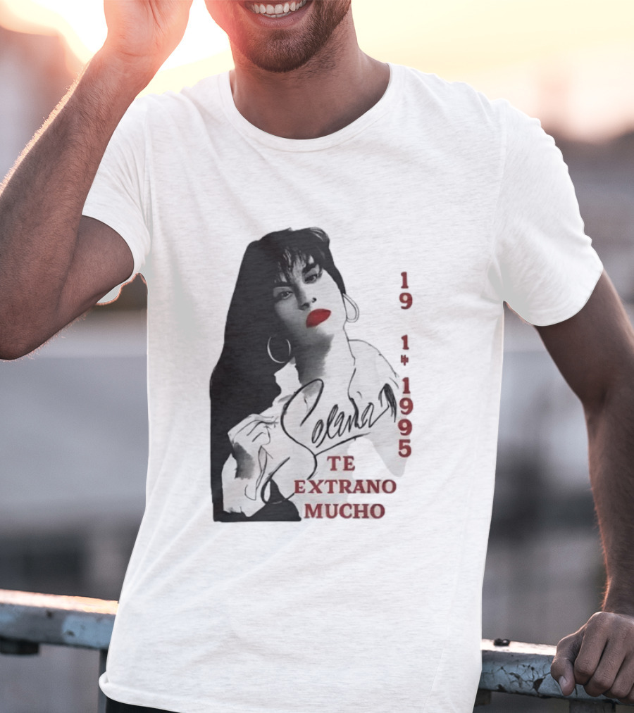 Selena Quintanilla 1971 1995 Te Extraño Mucho Black And White Elegance T-Shirt
