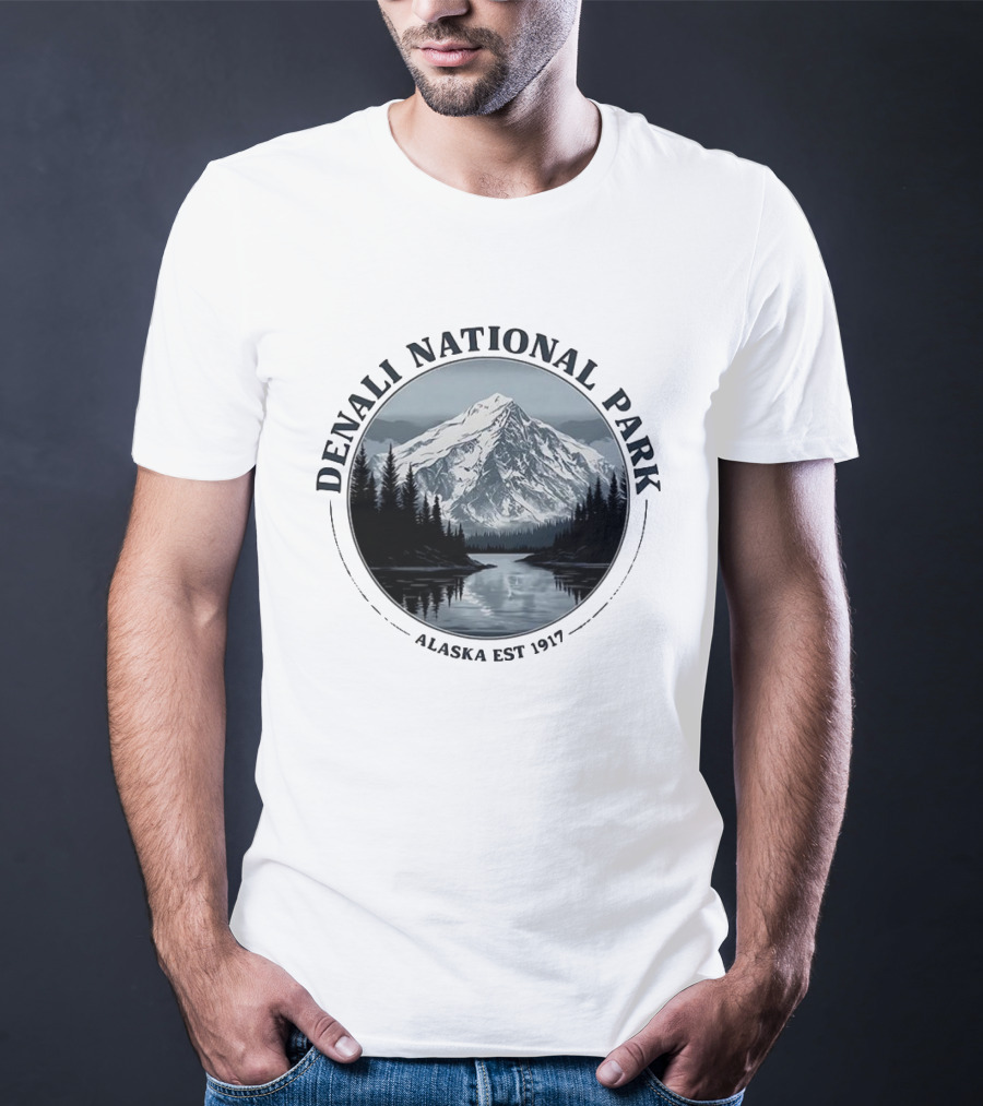 Denali National Park Alaska Est 1917 Majestic Mountain Landscape T-Shirt