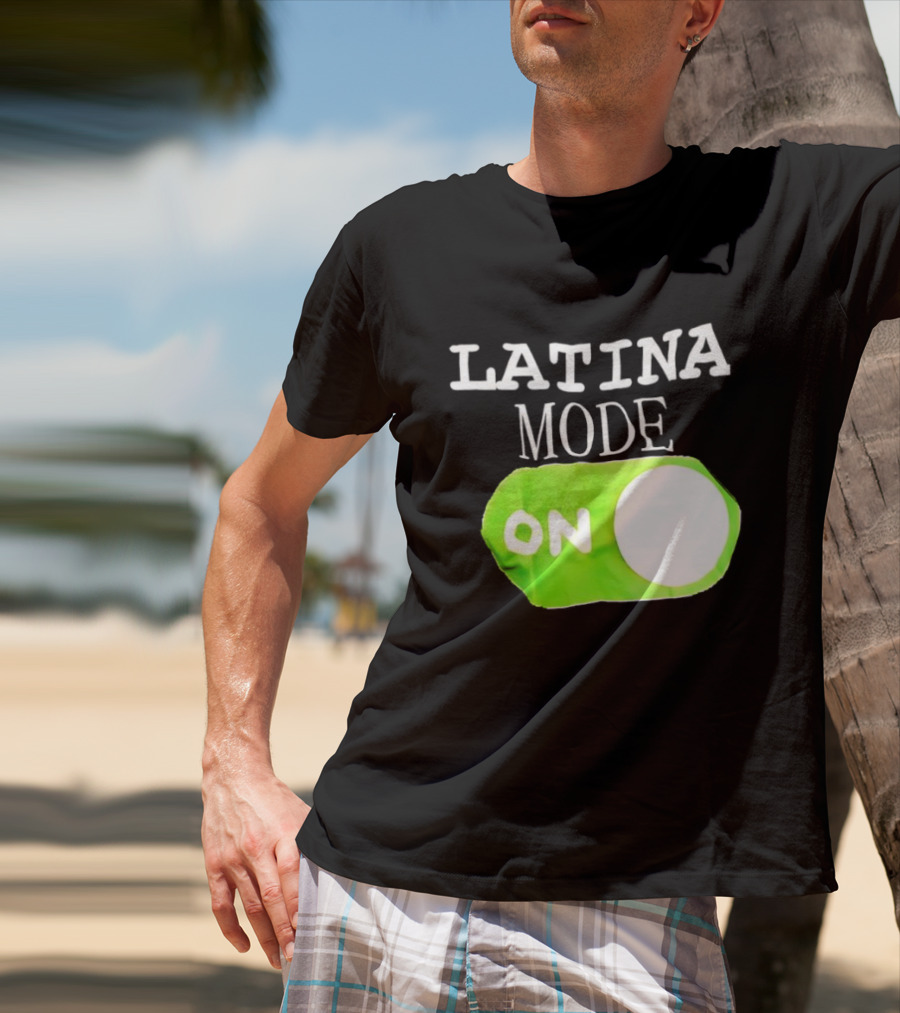 Latina Mode On Switch Green Circle T-Shirt