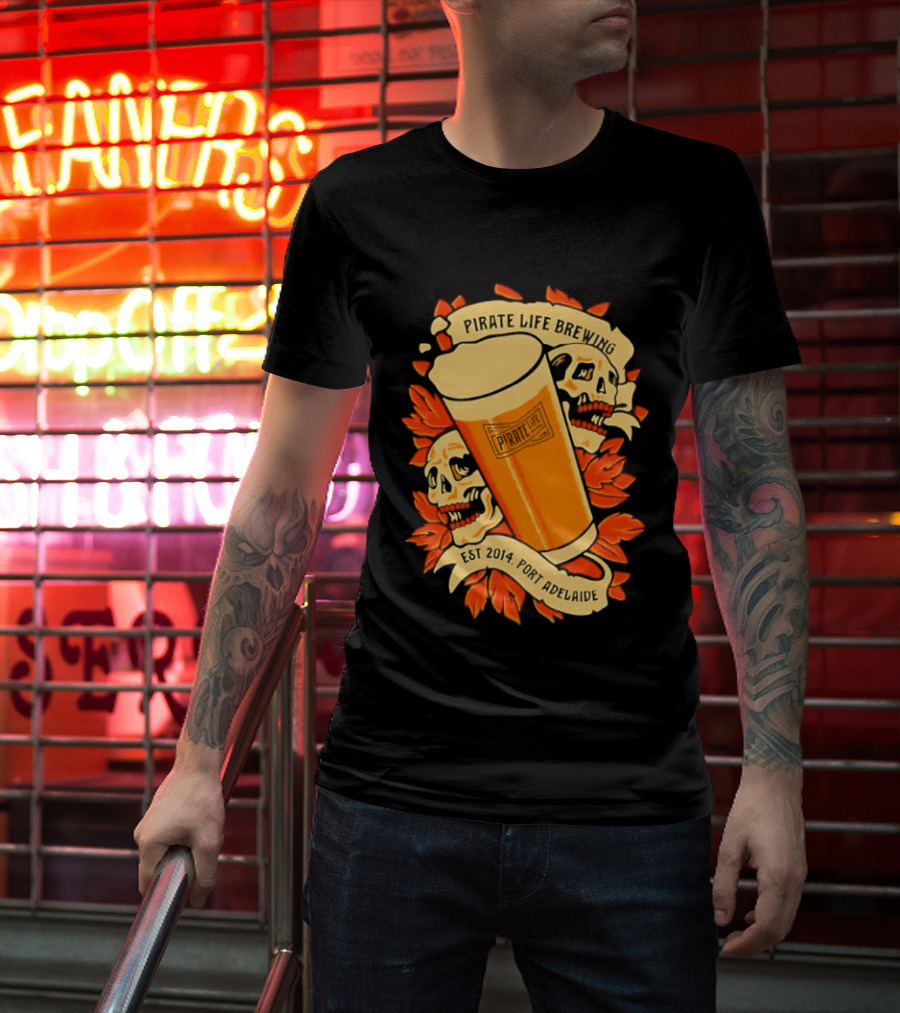 Pirate Life Brewing Est 2014 Port Adelaide Pint Skulls T-Shirt