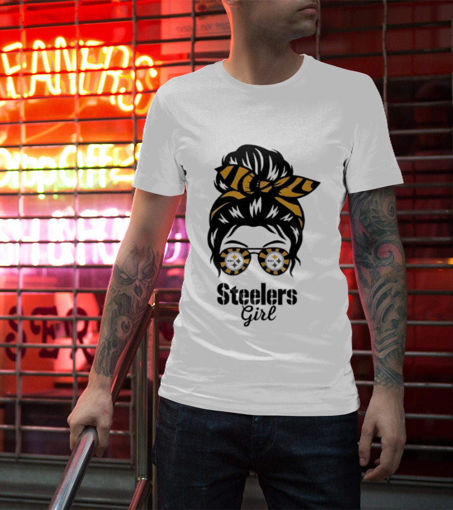 Pittsburgh Steelers Girl Messy Bun Glasses Black Gold Fan T-Shirt