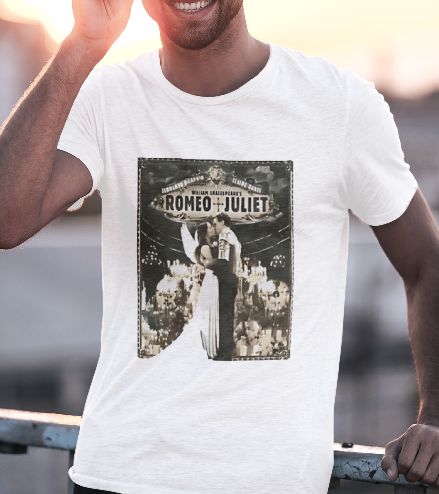 William Shakespeare's Romeo And Juliet Leonardo Claire Iconic Romantic Scene T-Shirt