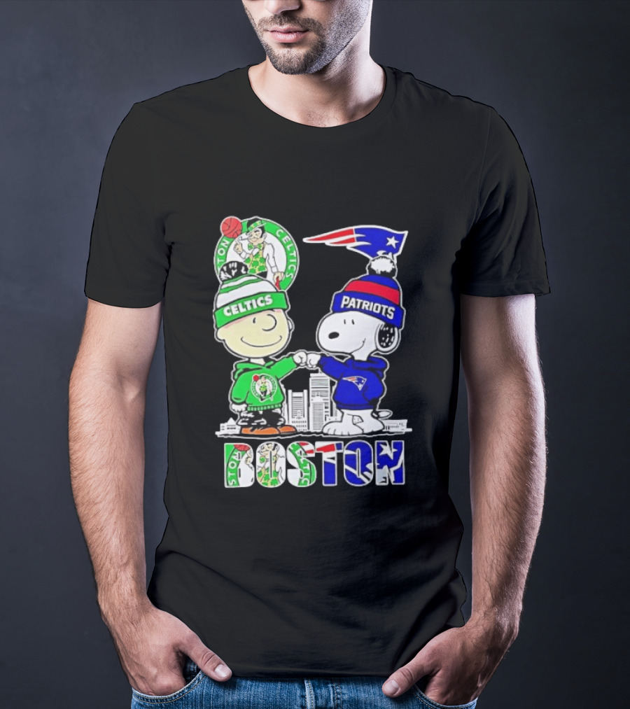 Charlie Brown Snoopy Celtics Patriots Boston Fist Bump T-Shirt