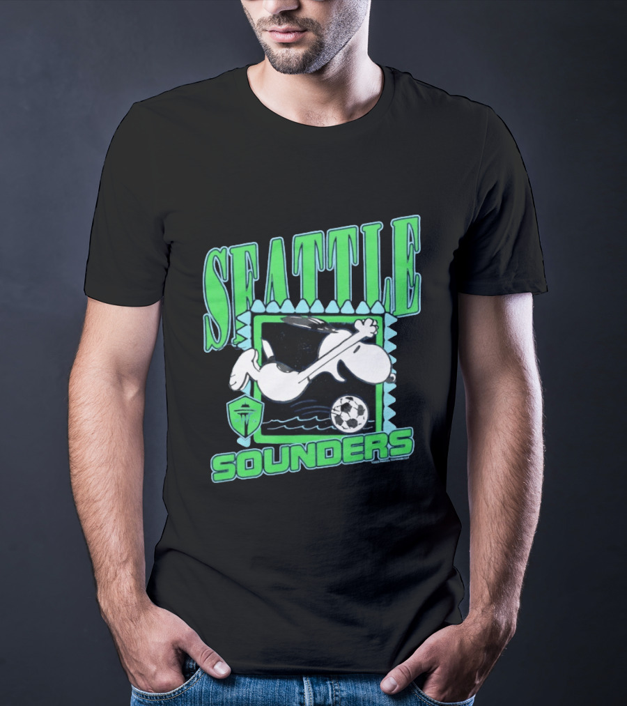 Peanuts Snoopy Seattle Sounders Soccer Collaboration T-Shirt