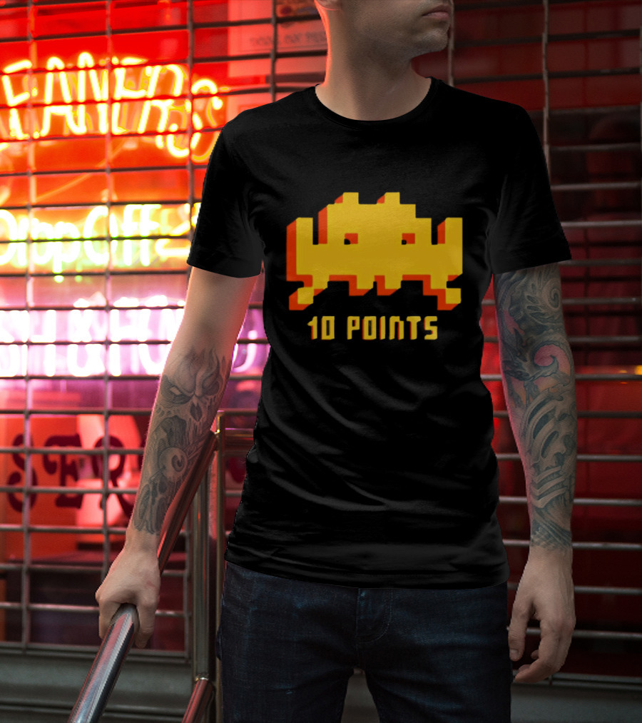 Roy IT Crowd Space Invader 10 Points Game Reference T-Shirt