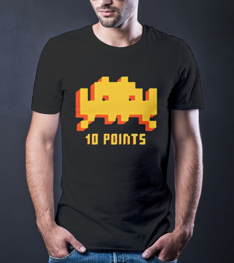 Roy IT Crowd Space Invader 10 Points Game Reference T-Shirt