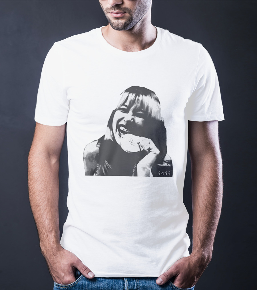 Alysa Liu Gold Medalist Joyful Celebration Halftone 4444 T-Shirt