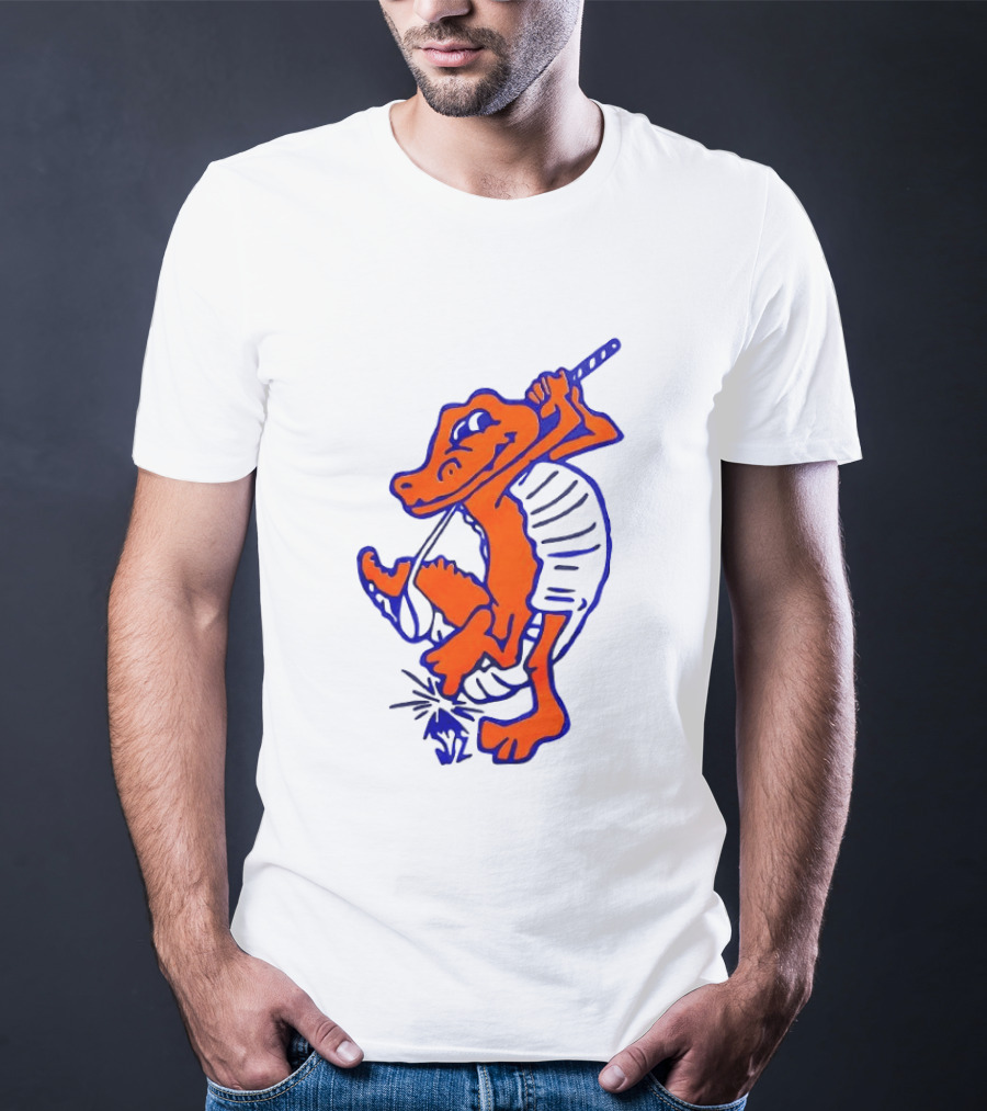 Swinging Gator Vintage Cartoon Playing Golf T-Shirt