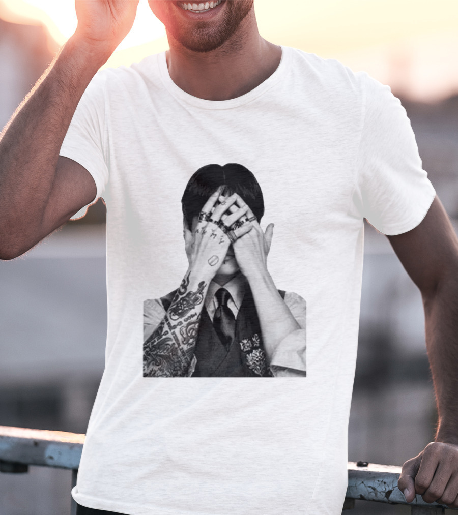 Jung Kook BTS Arirang Tour Tattoo Art Aesthetic T-Shirt