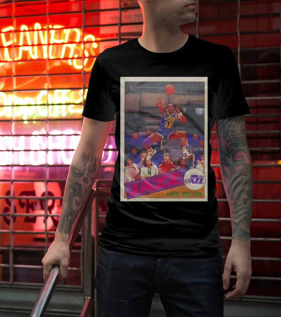 Utah Jazz Karl Malone 32 Basketball Card 1992 T-Shirt