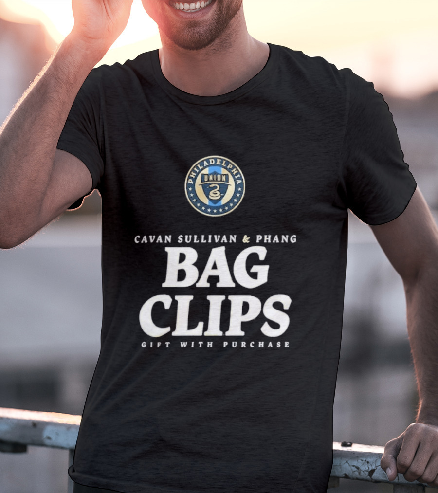 Philadelphia Cavan Sullivan Phang Bag Clips Gift With Purchase T-Shirt
