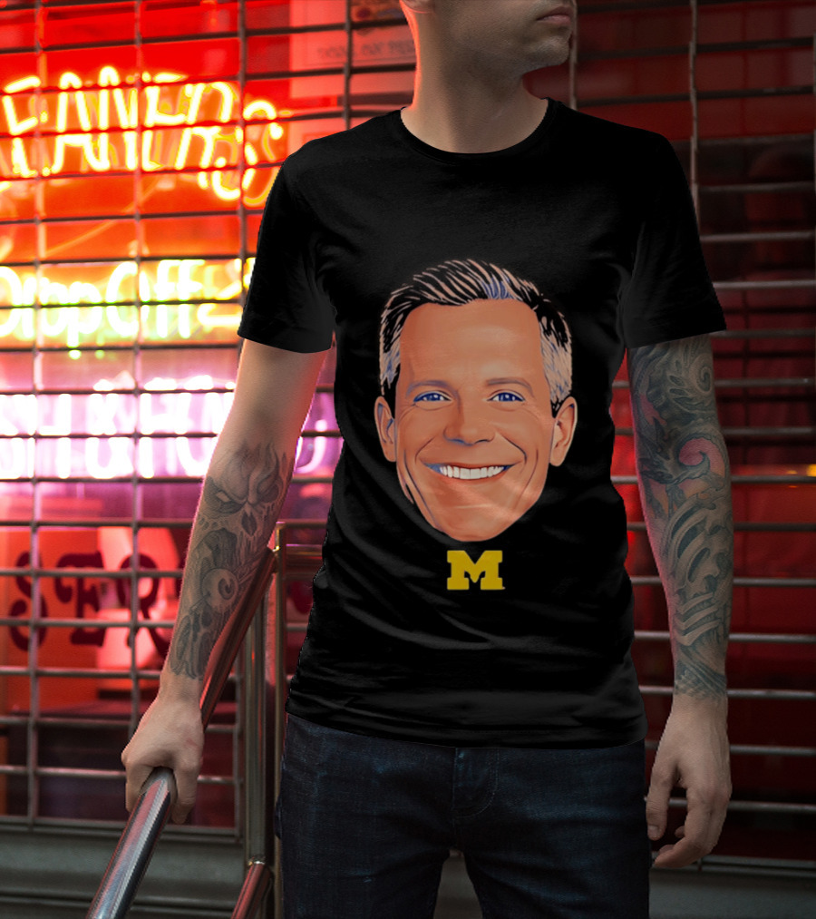 Dusty May Big Face Michigan Wolverines M Yellow T-Shirt